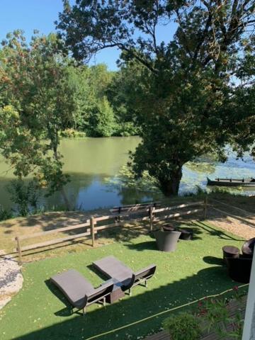 Logis Auberge De La Riviere Les Velluire-sur-Vendee Eksteriør bilde