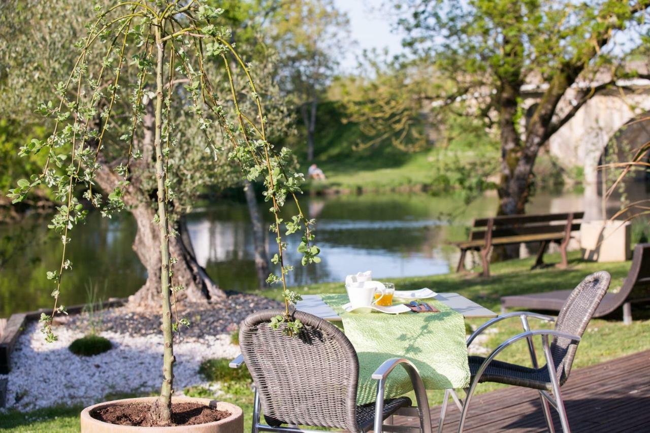 Logis Auberge De La Riviere Les Velluire-sur-Vendee Eksteriør bilde